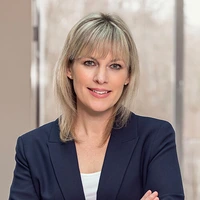 Dr. Sarah Schwab-Jung Portrait of Dr. Sarah Schwab-Jung
